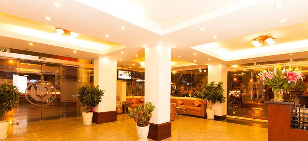 Ttc Hotel Deluxe Airport Хошимин Екстериор снимка