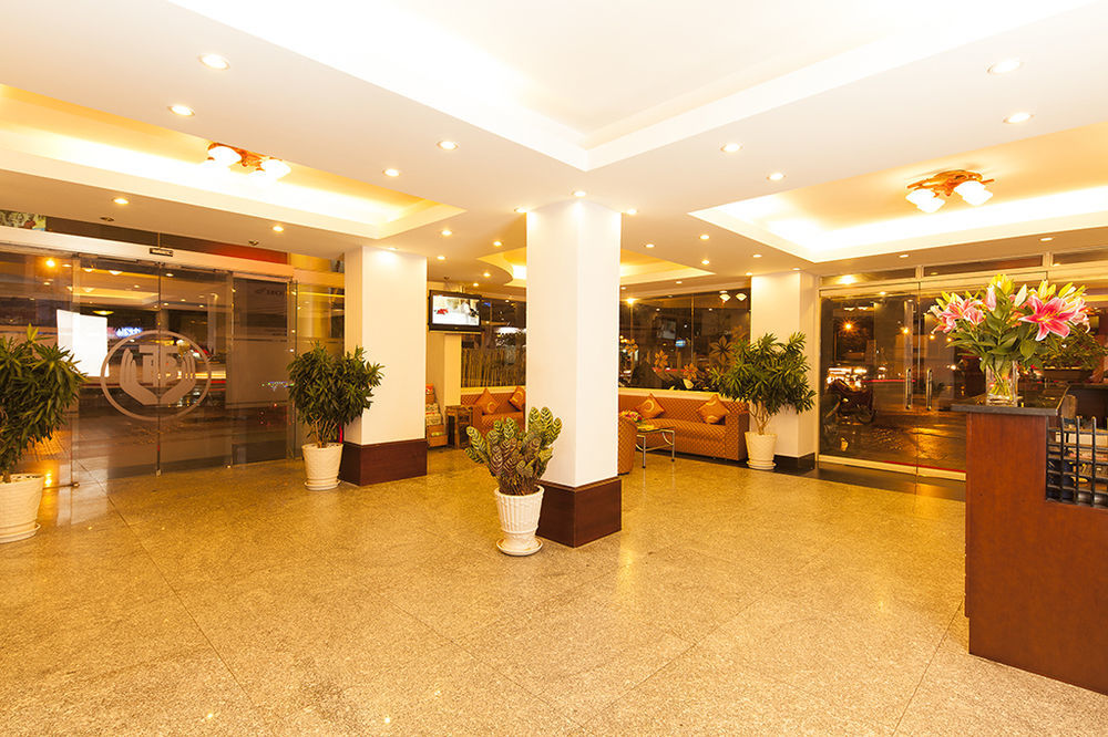 Ttc Hotel Deluxe Airport Хошимин Екстериор снимка